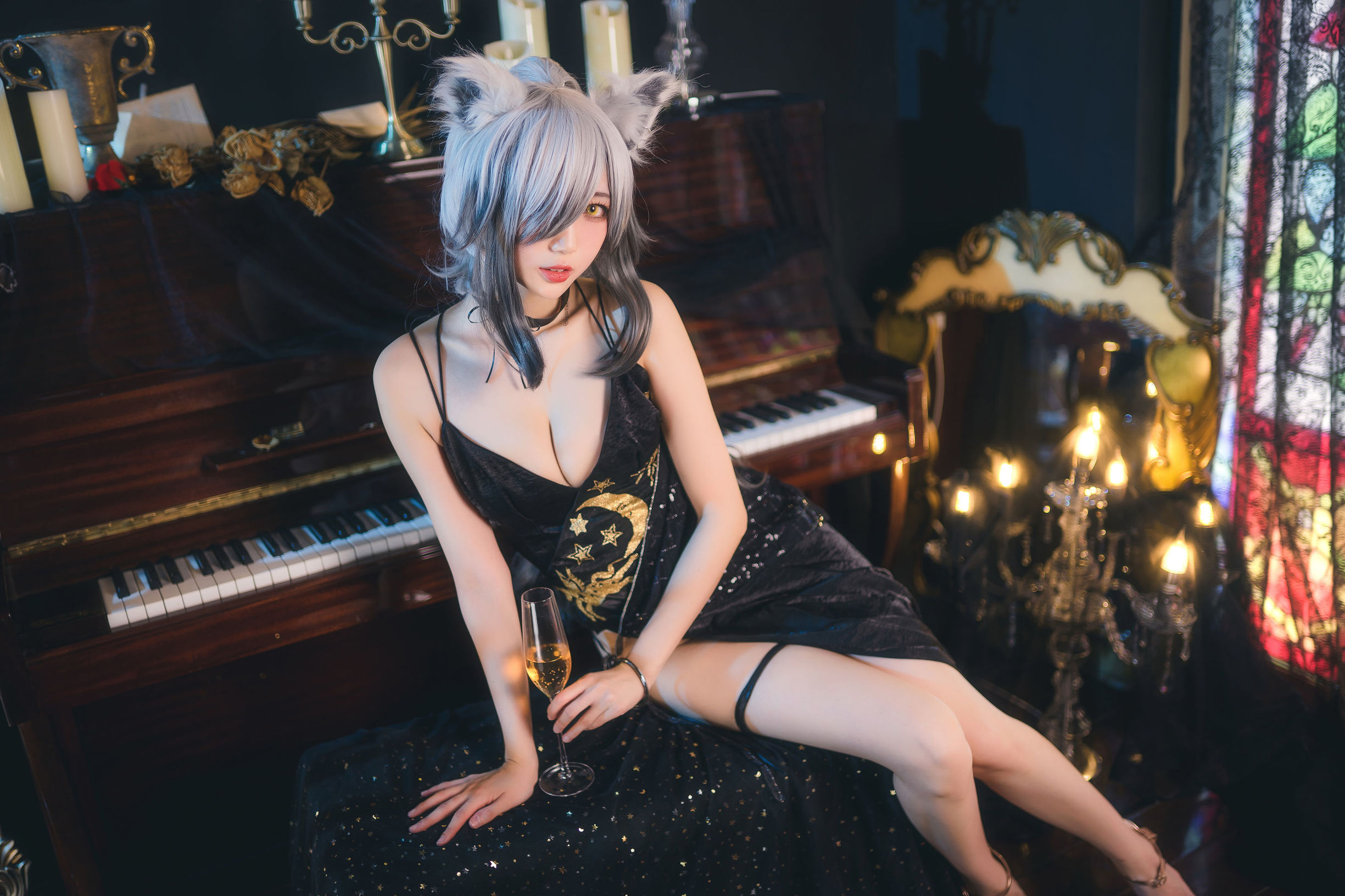 [Cosplay写真]周叽是可爱兔兔礼服插图8